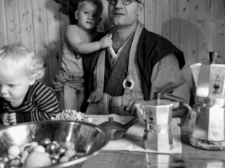 Zen-Mönch-Familie Leben und Sterben in Meditation im Meditationszentrum Honora Zen Kloster mit Zen Mönch Abt Reding