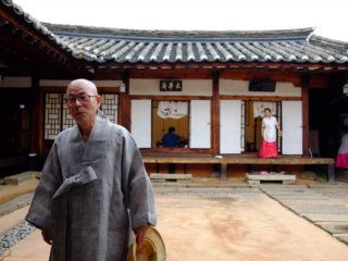koreanisches zen im Meditationszentrum Honora Zen Kloster mit Zen Mönch Abt Reding