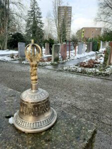 Abbot reding (zen monk in switzerland) buddhist funeral orator | honora zen monastery