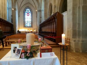 Nondenominational funeral ceremony in switzerland with abbot reding (zen monk) | honora zen monastery